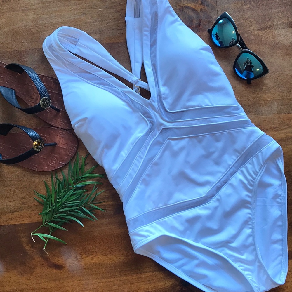 Kenneth Cole Mesh White One Piece Swim Suit Sexy - Picture 3 of 4